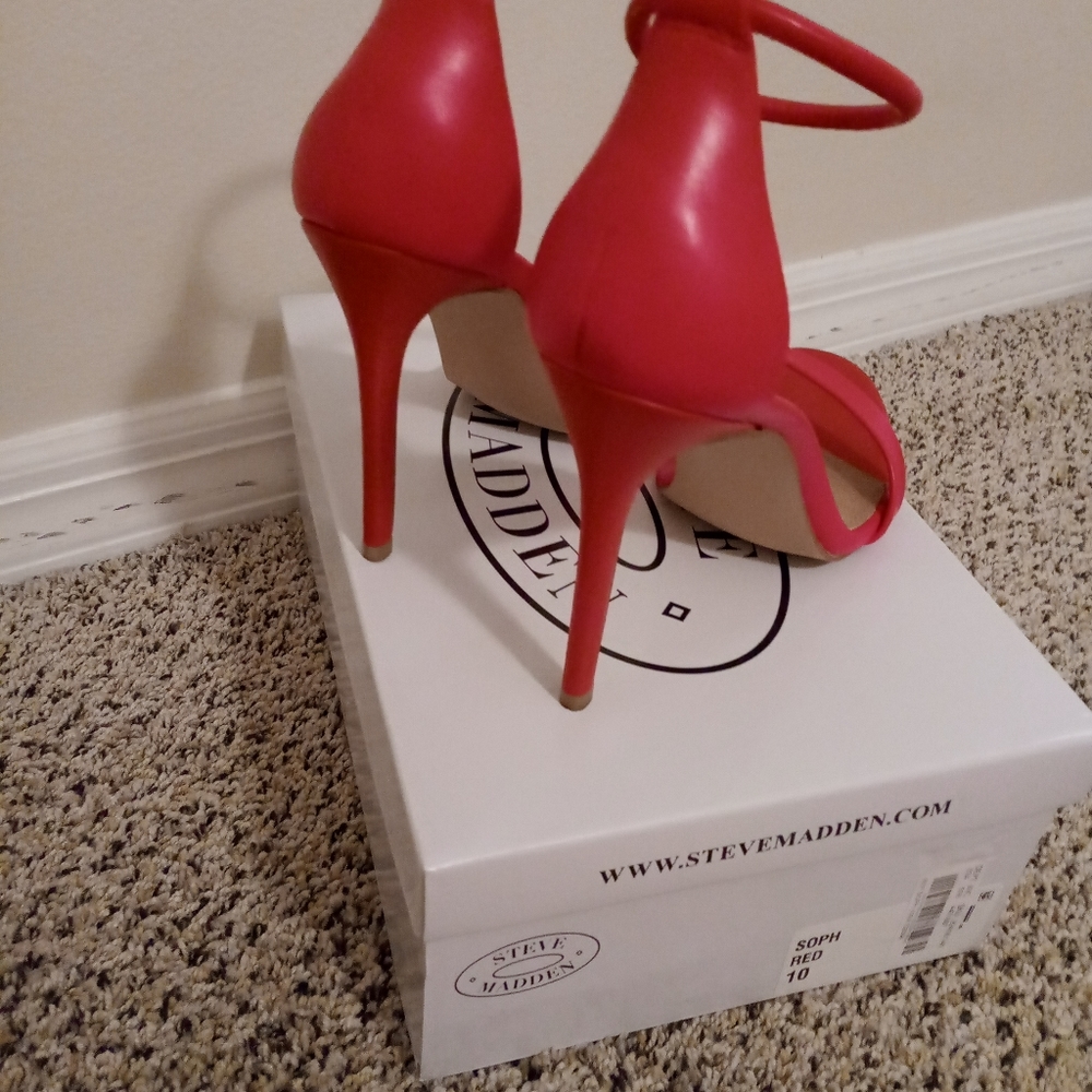 Shoes - Picture 3 of 5